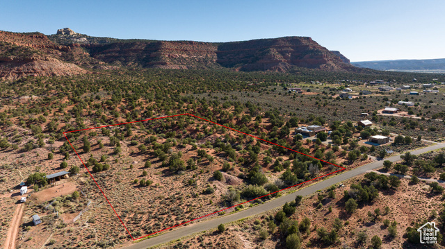 Property Photo: 4655 E Red Cliffs Dr UT 84741