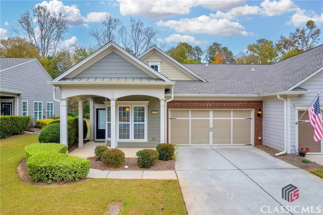Property Photo: 6208 Longleaf Drive GA 30548