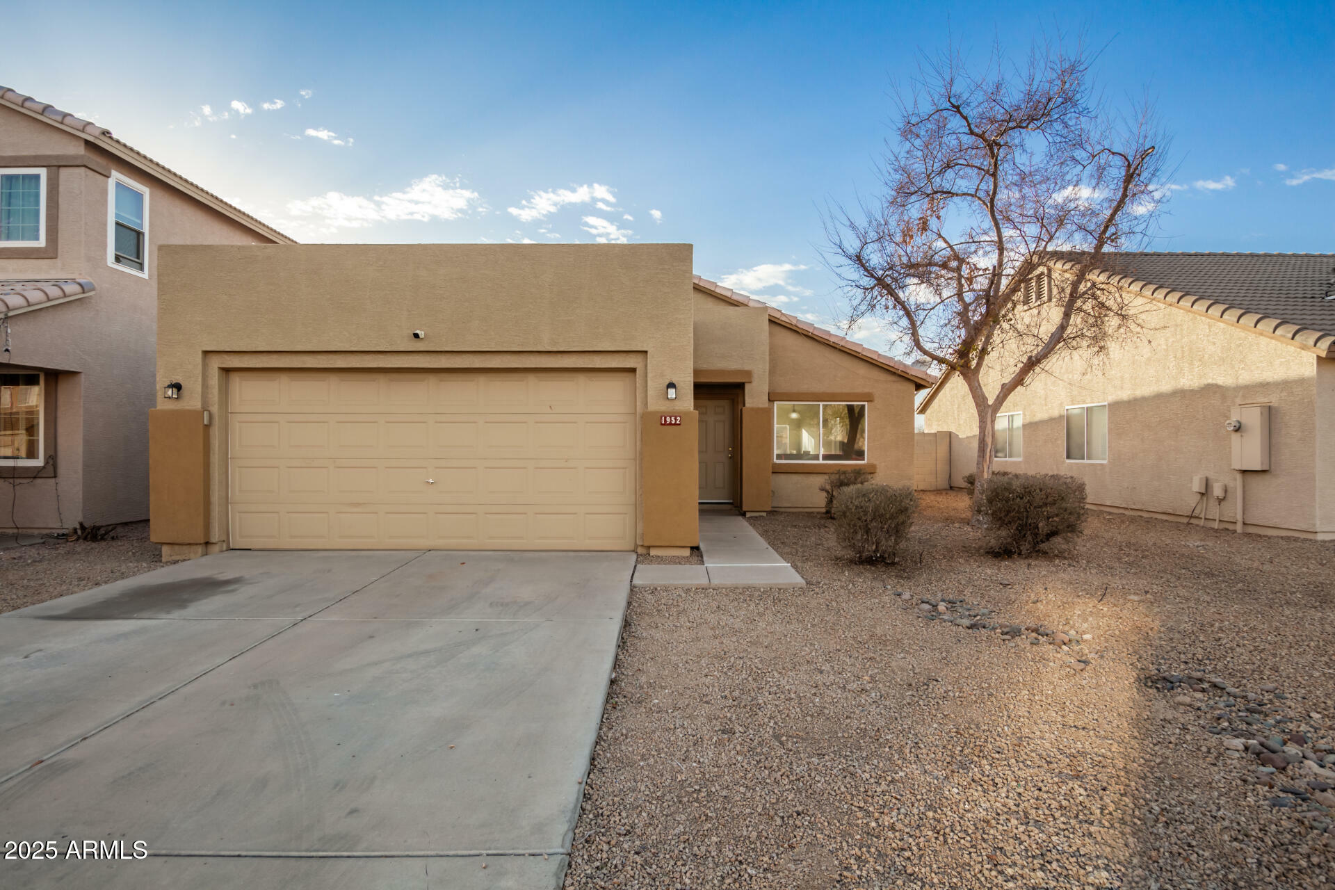 Property Photo: 1952 N 103rd Drive AZ 85392