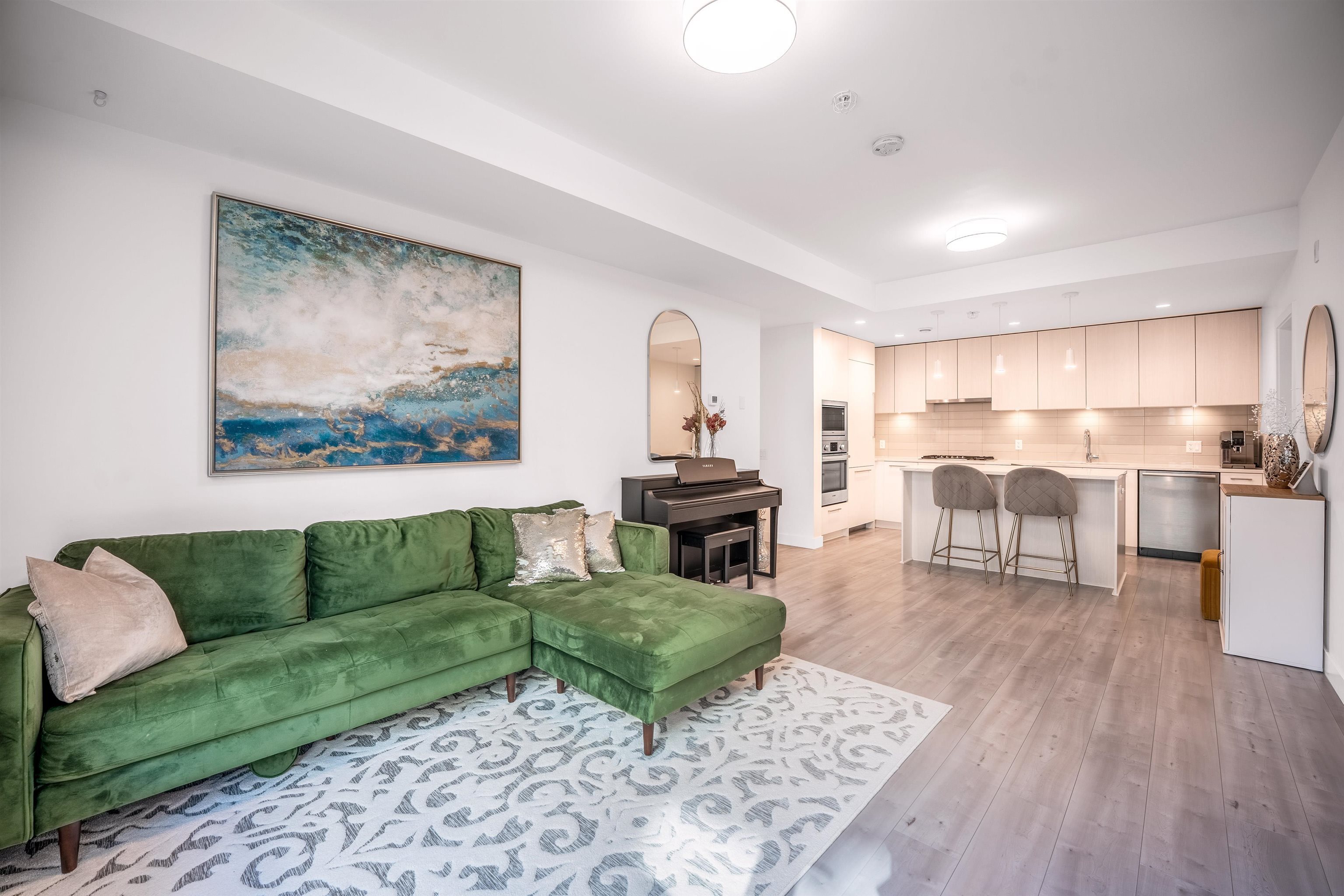 Property Photo: 2035 Glenaire Drive 136 BC V7P 1Y2