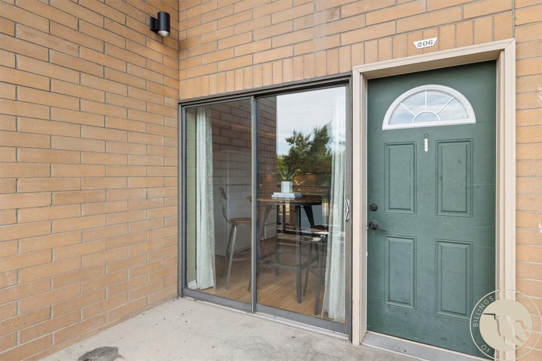 Property Photo: 300 N 25th St #206 (B6) MT 59101