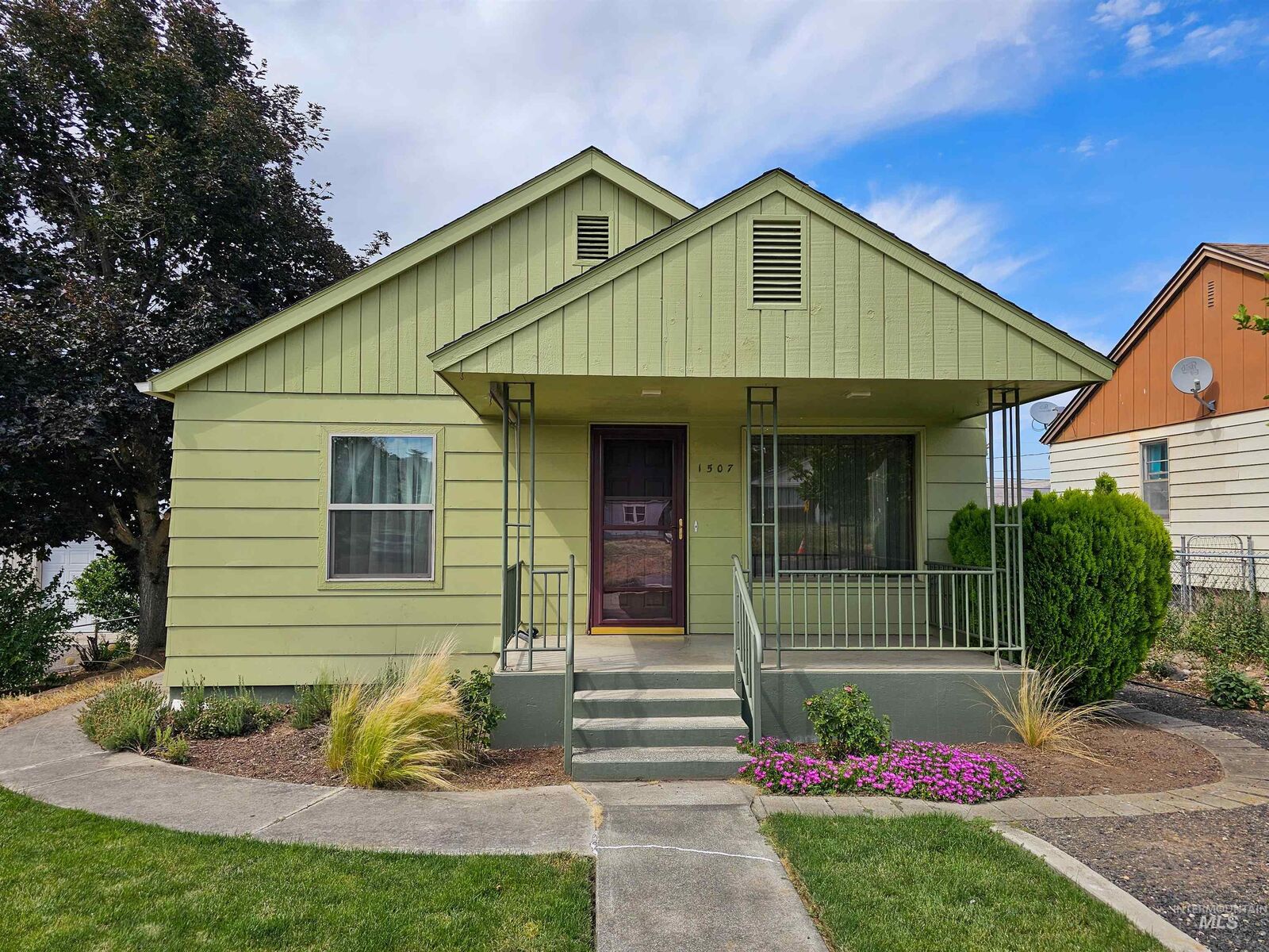 Property Photo: 1507 18th Ave ID 83501