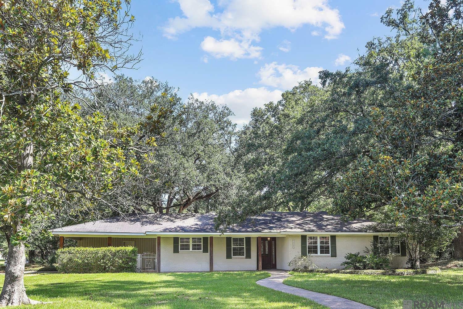 Property Photo: 9325 Woodbine St LA 70815