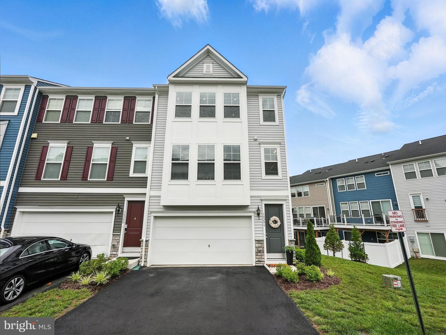 Property Photo:  18286 Summit Pointe Drive  VA 22172 