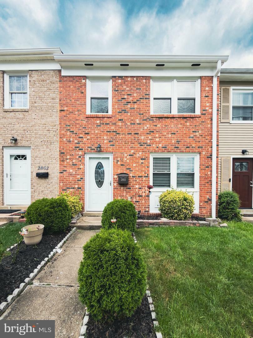 Property Photo: 2860 Beechtree Lane VA 22191