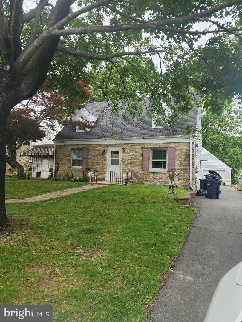 Property Photo:  150 Gainsboro Road  NJ 08648 