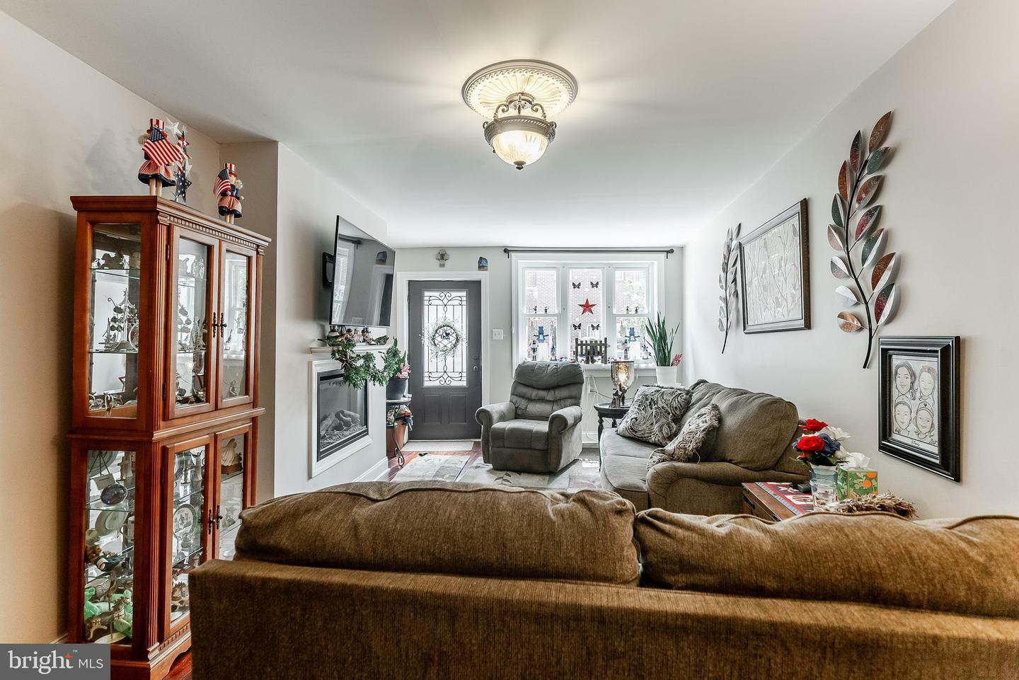 Property Photo: 1512 S 2nd Street PA 19147