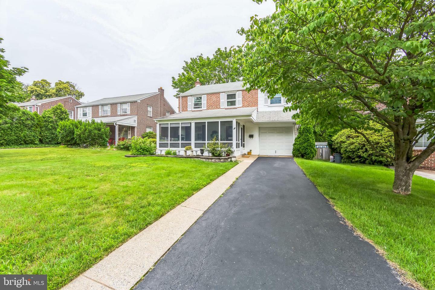 Property Photo: 12 Annabella Avenue PA 19083