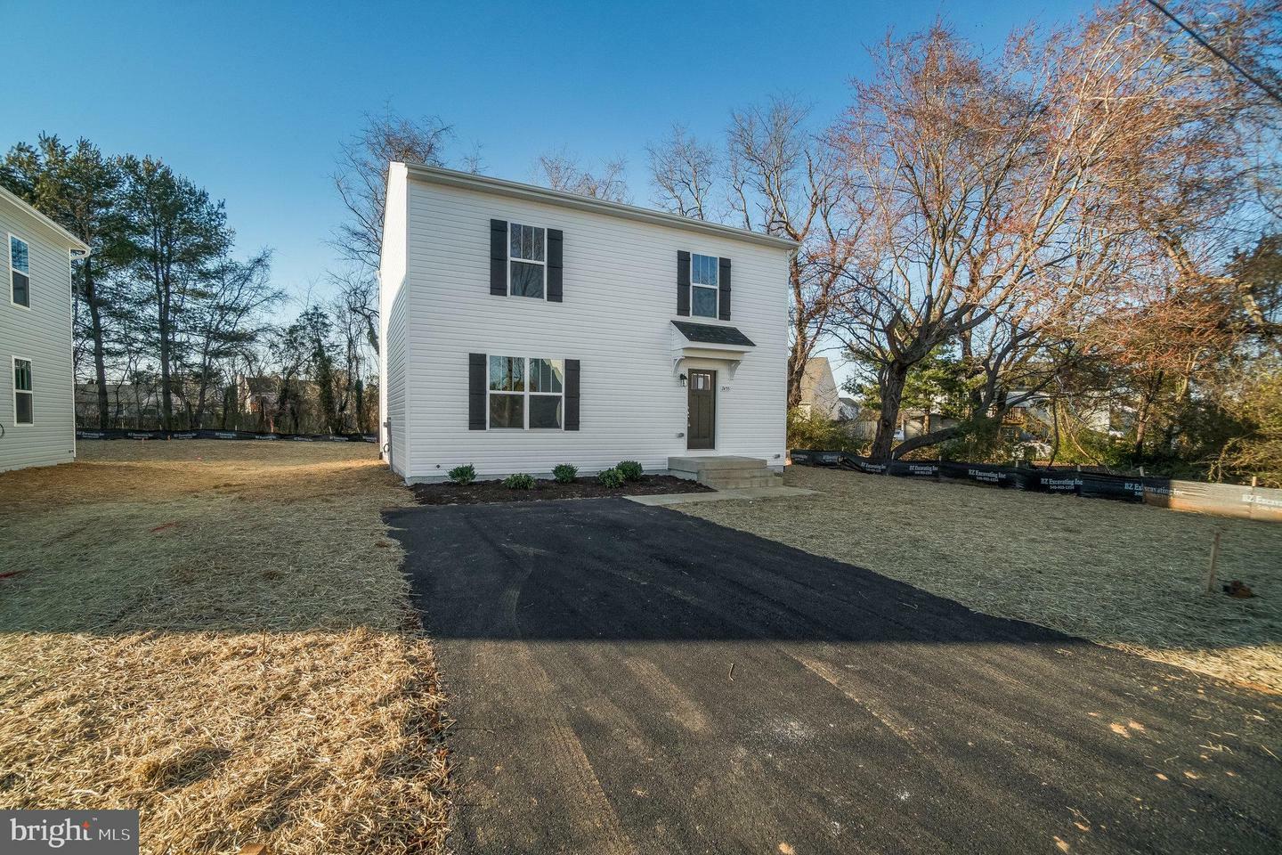 Property Photo:  101 Hotchkiss Street  VA 22408 