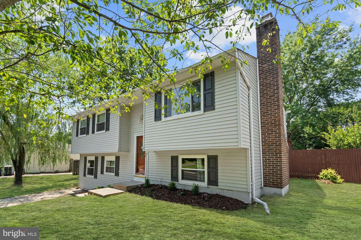 Property Photo: 4325 Rolling Stone Way VA 22306
