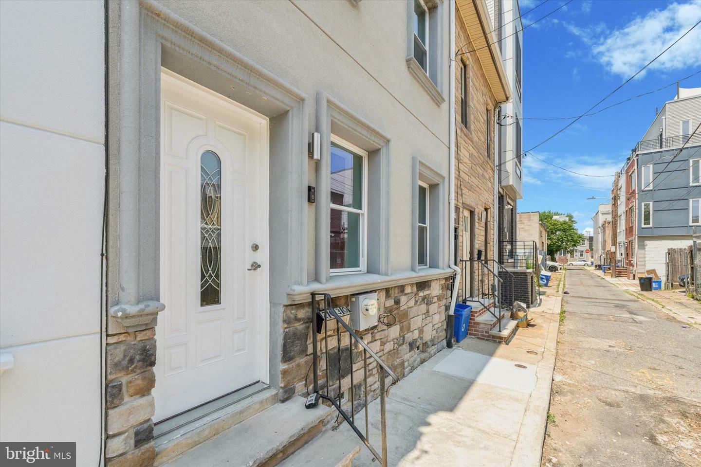 2630 E Harold Street  Philadelphia PA 19125 photo