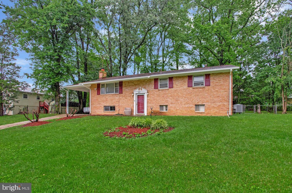 Property Photo: 9803 Luke Court MD 20772