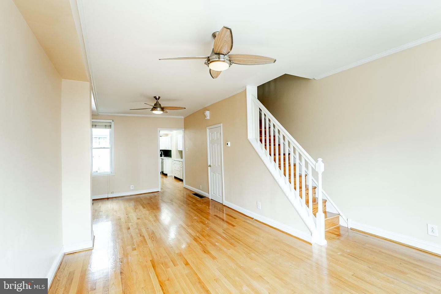 Property Photo: 130 W Ritner Street PA 19148
