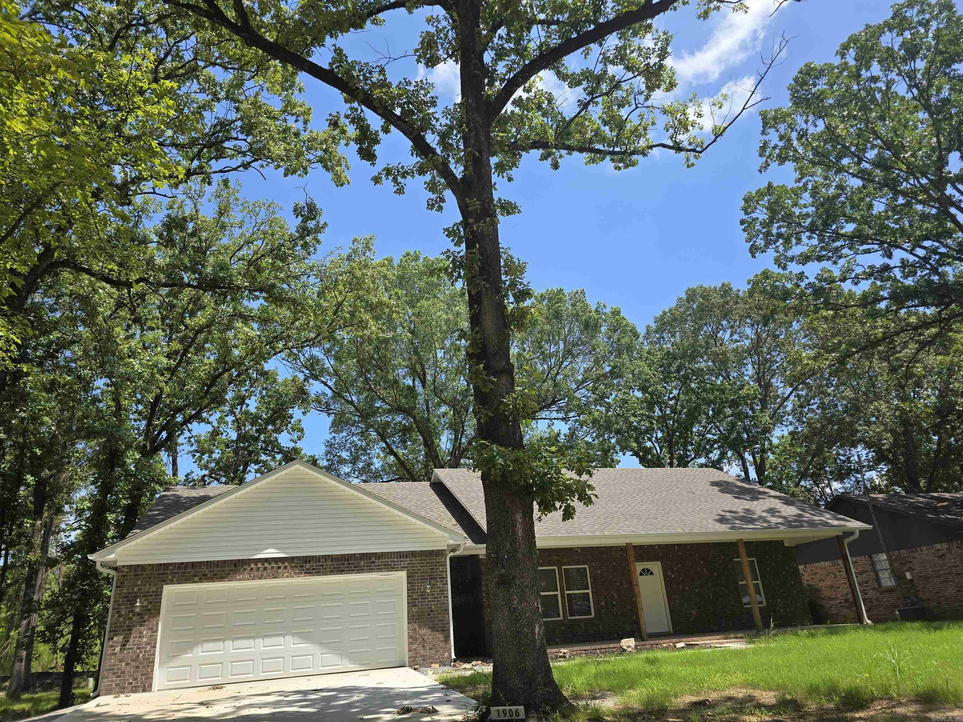 Property Photo: 1906 Hutto Street AR 72032