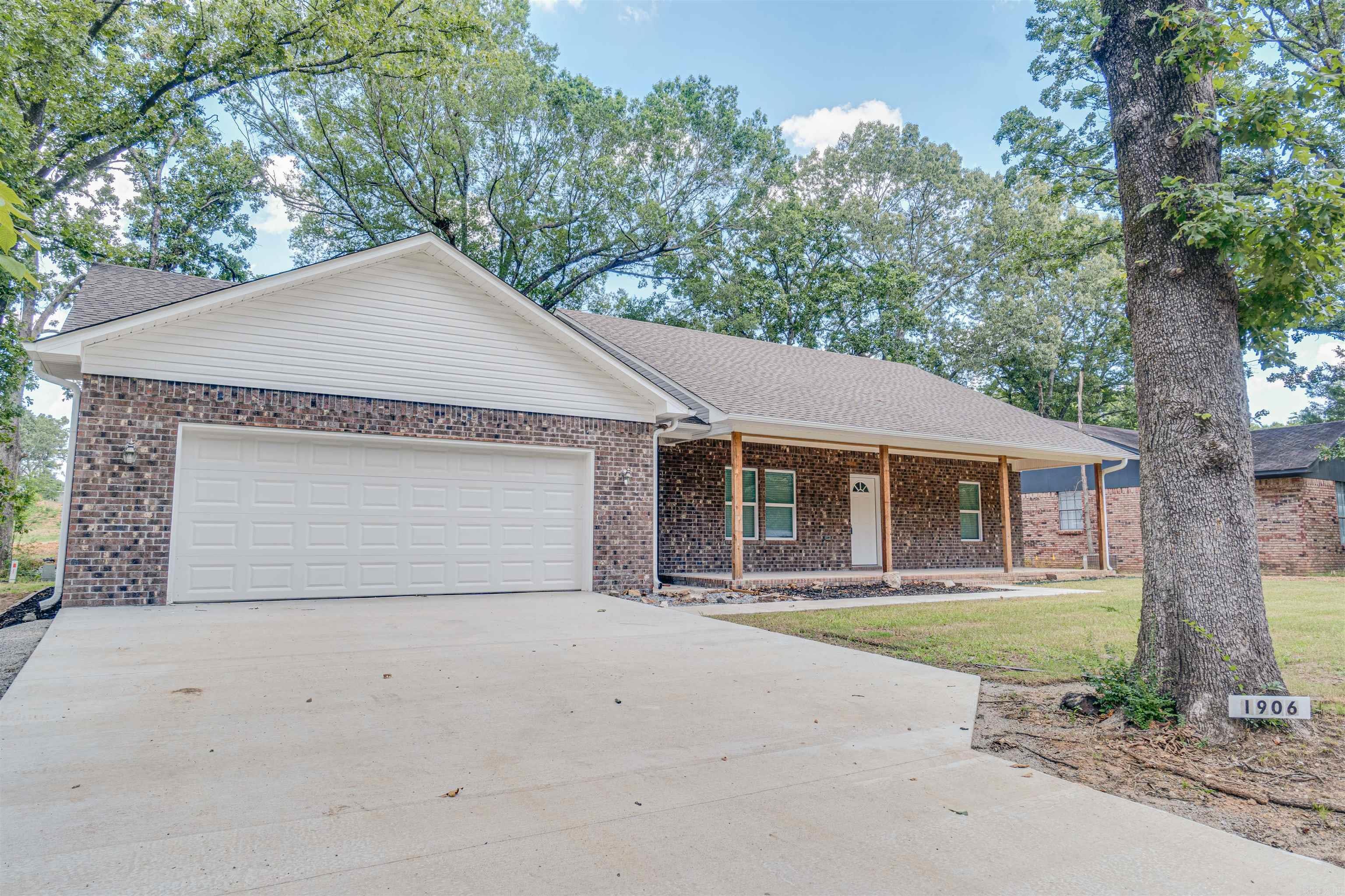 1906 Hutto Street  Conway AR 72032 photo