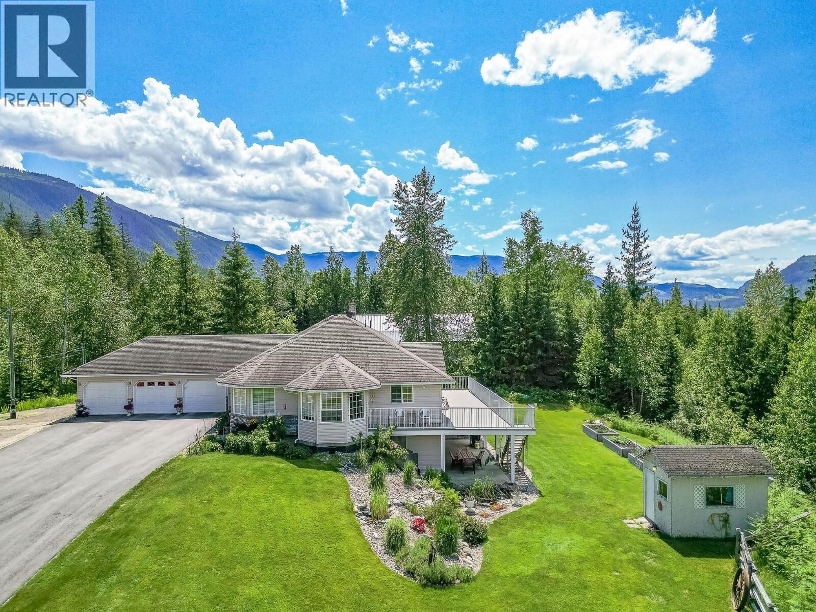 Photo de la propriété: 4340 Sederberg Road BC V0E 2J0