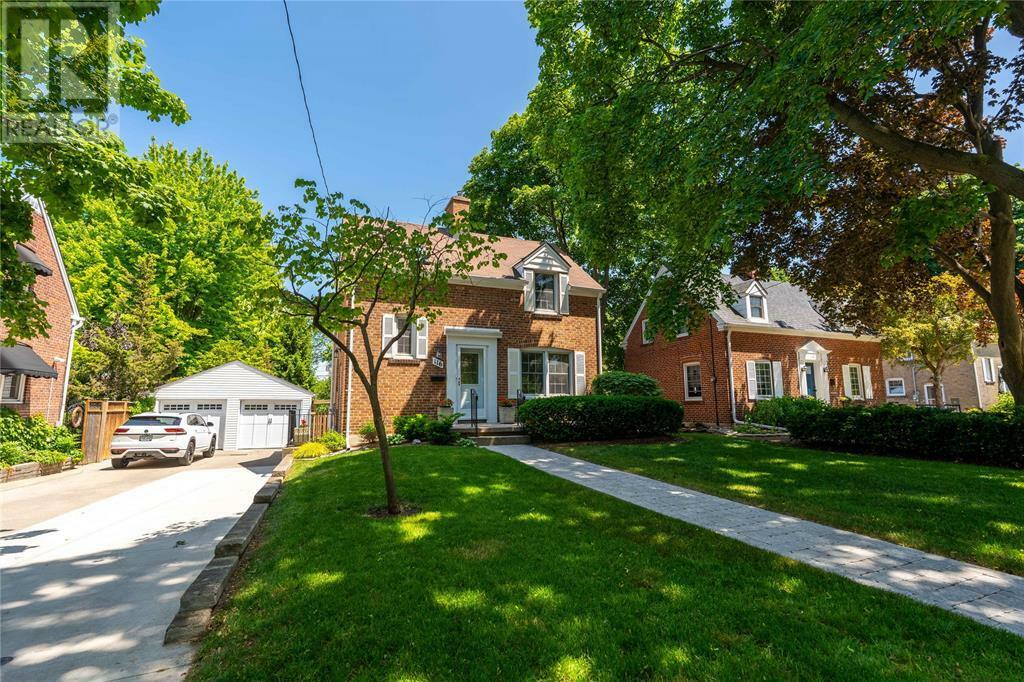 Property Photo: 116 Cecil Street ON N7T 6W2
