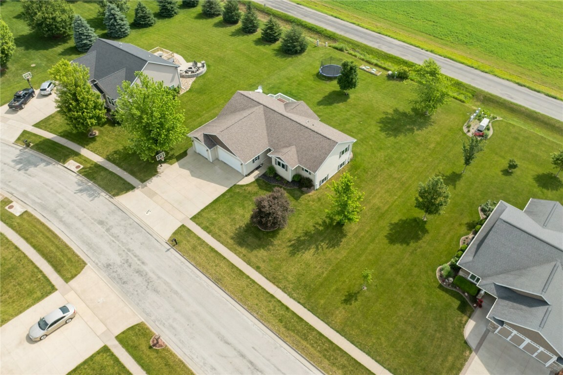 Property Photo: 406 S S Avenue IA 52349
