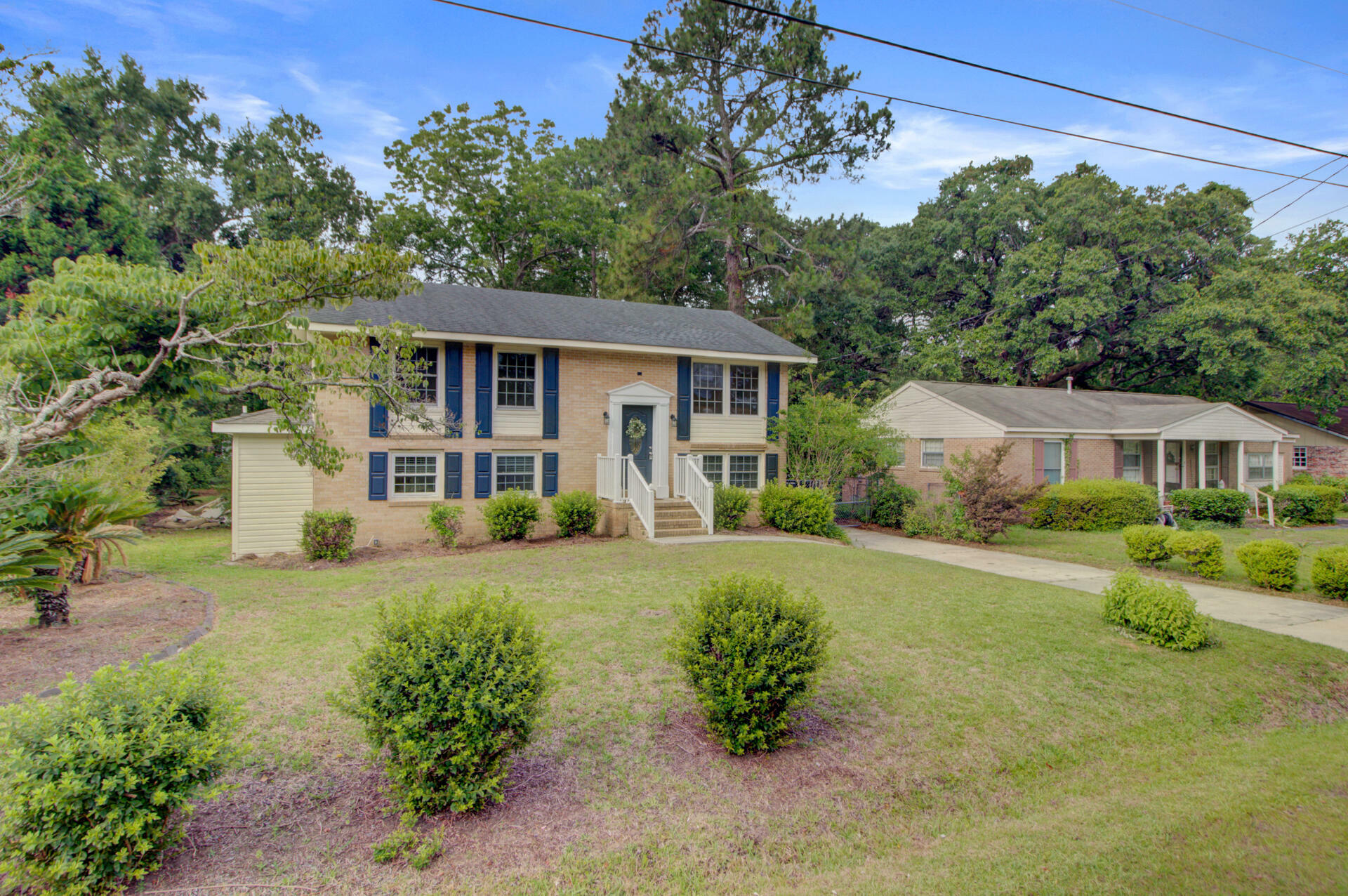 Property Photo: 1525 Westmoreland Avenue SC 29412