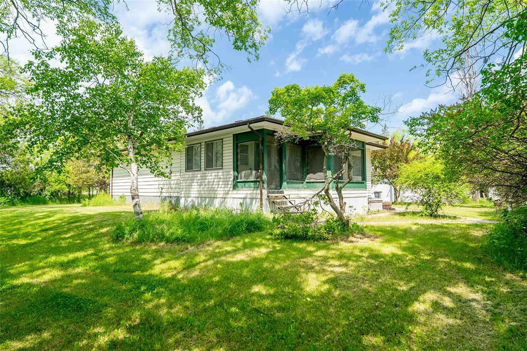 Property Photo: 209 Symington Road MB R2C 5J8
