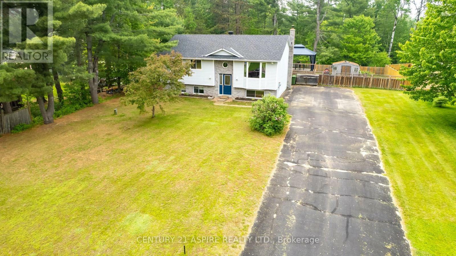 Property Photo: 8 Jason Street ON K8H 3N2
