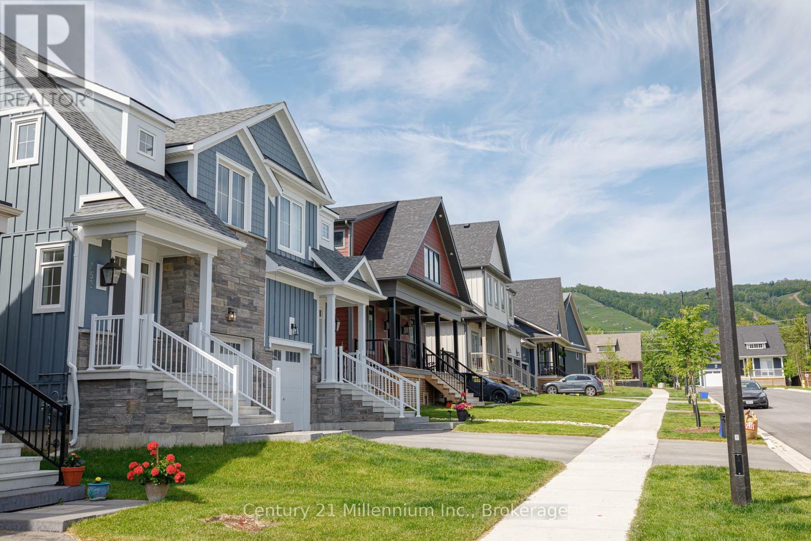 Property Photo: 153 Courtland Street ON L9Y 0Y5