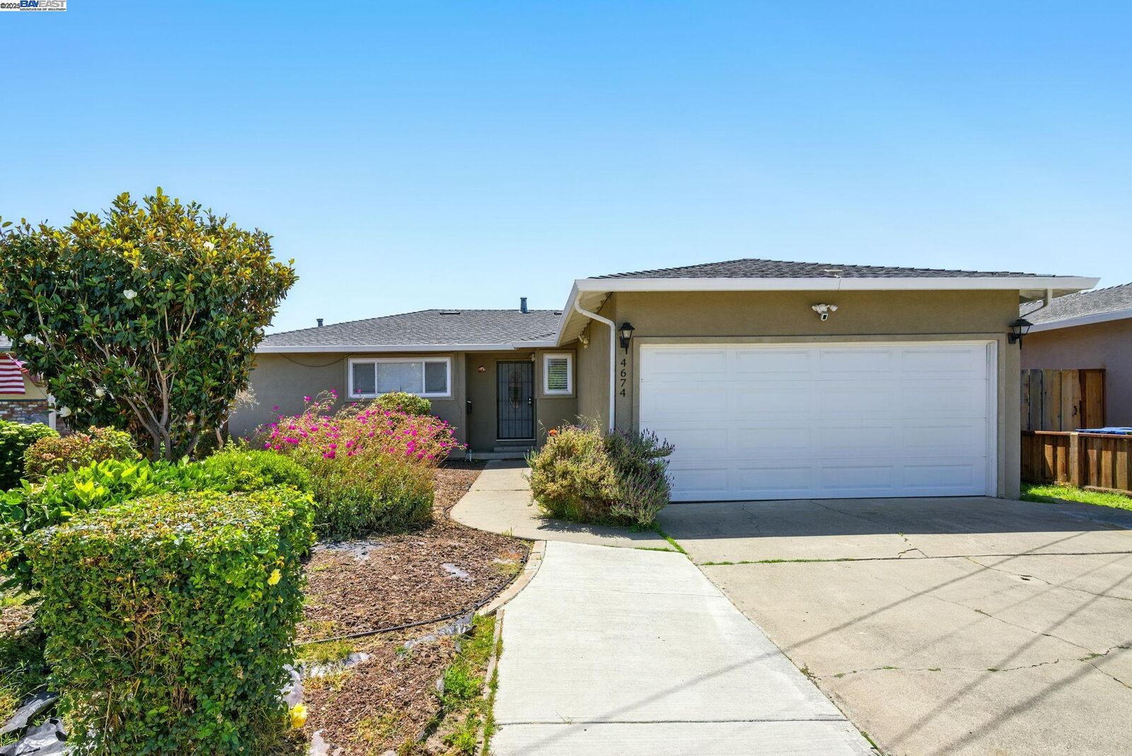 Property Photo: 4674 Cambio Ct CA 94536
