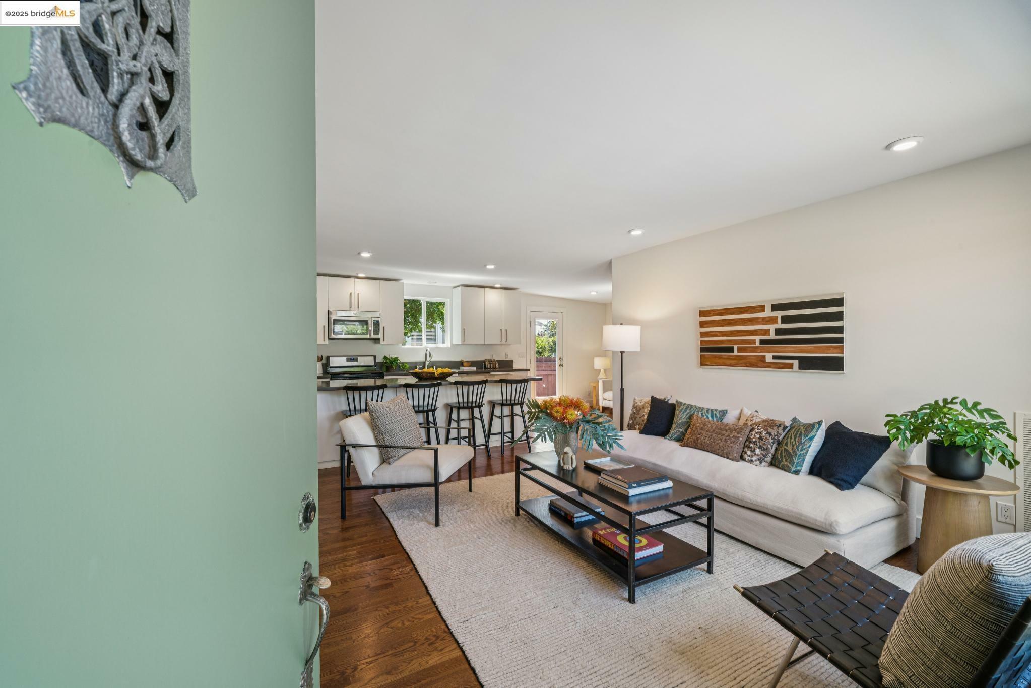 Property Photo: 1440 9th St CA 94710