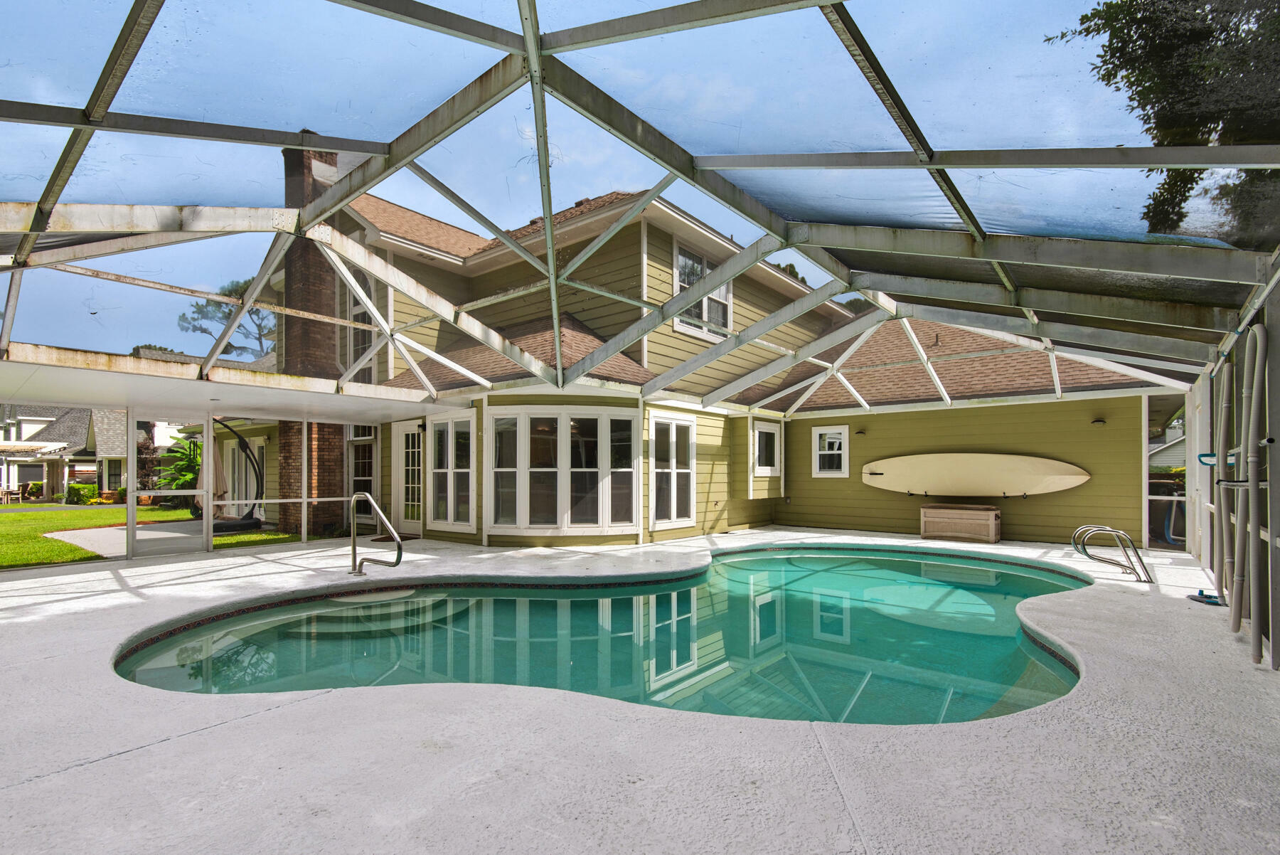 Property Photo:  9 Southwind Court  FL 32578 