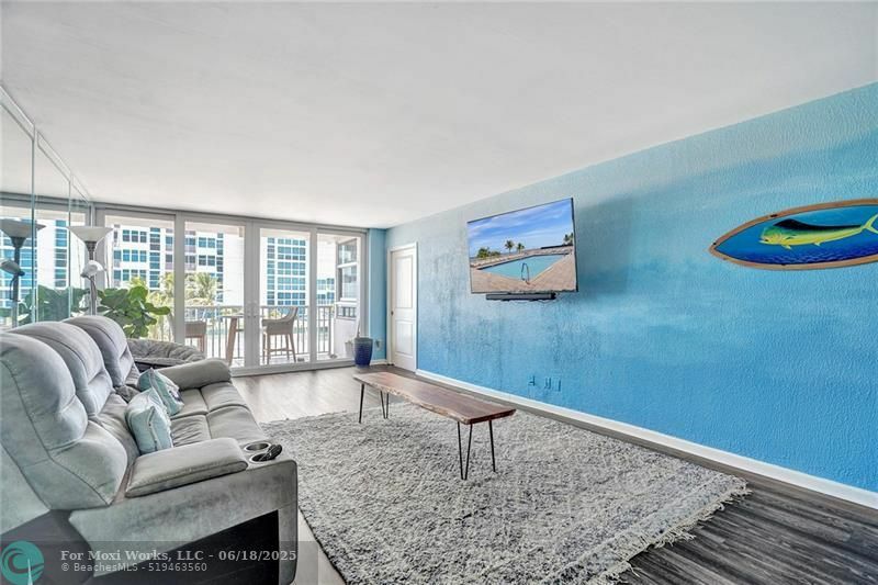 Property Photo: 1370 S Ocean Blvd 407 FL 33062