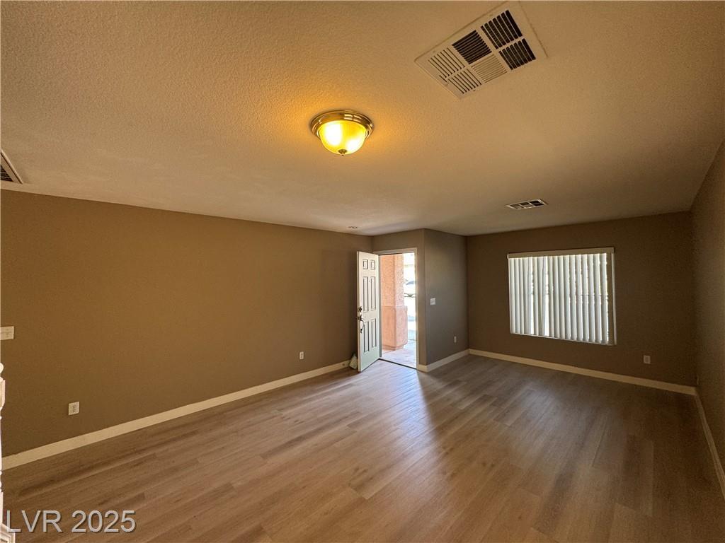 Property Photo: 136 Temple Wood Court NV 89148