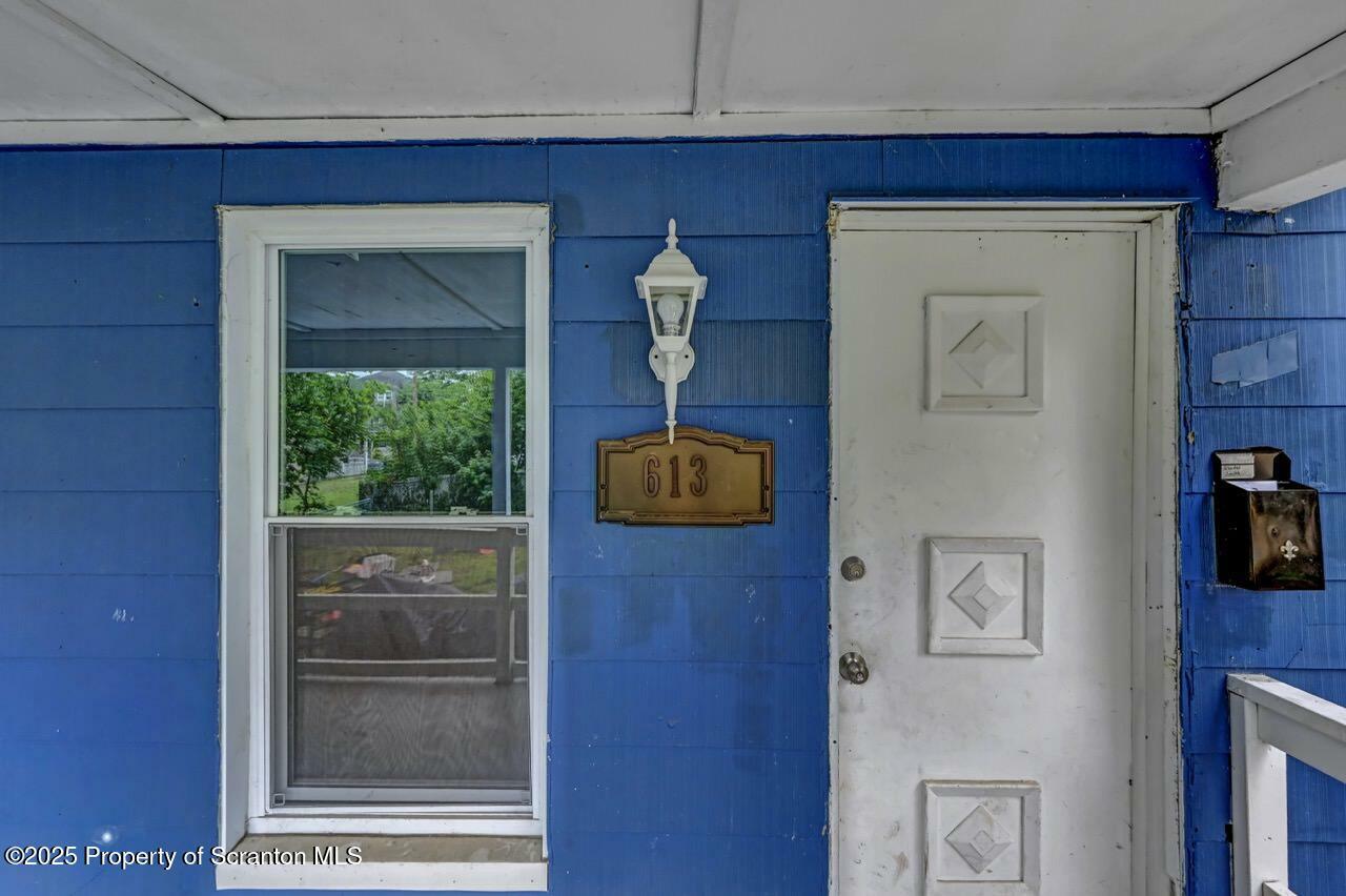 Property Photo: 612 Farber Court PA 18510