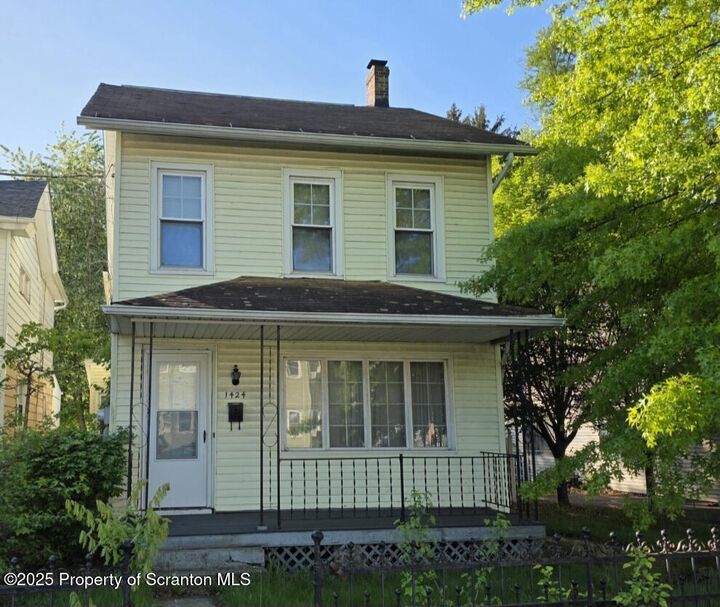 1424 Capouse Avenue  Scranton PA 18509 photo