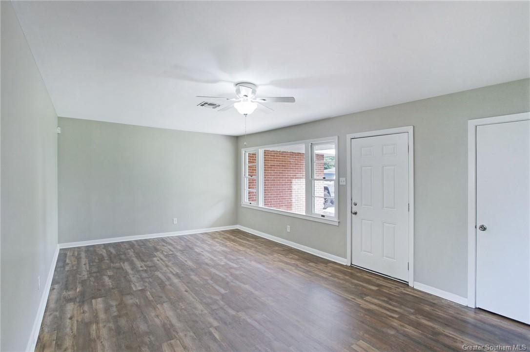 Property Photo: 608 Contour Street LA 70605