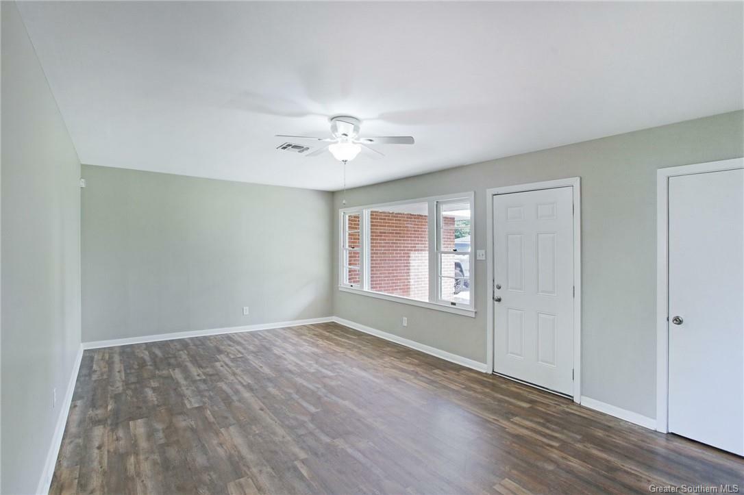 Property Photo: 608 Contour Street LA 70605
