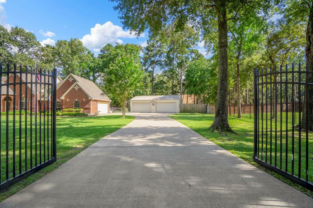 Property Photo: 24 Wind River Drive TX 77384