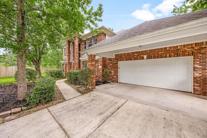 Property Photo:  1 Mirror Ridge Court  TX 77382 