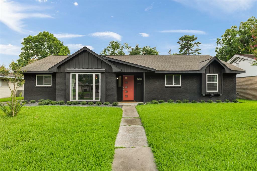 Property Photo: 5450 Birdwood Road TX 77096