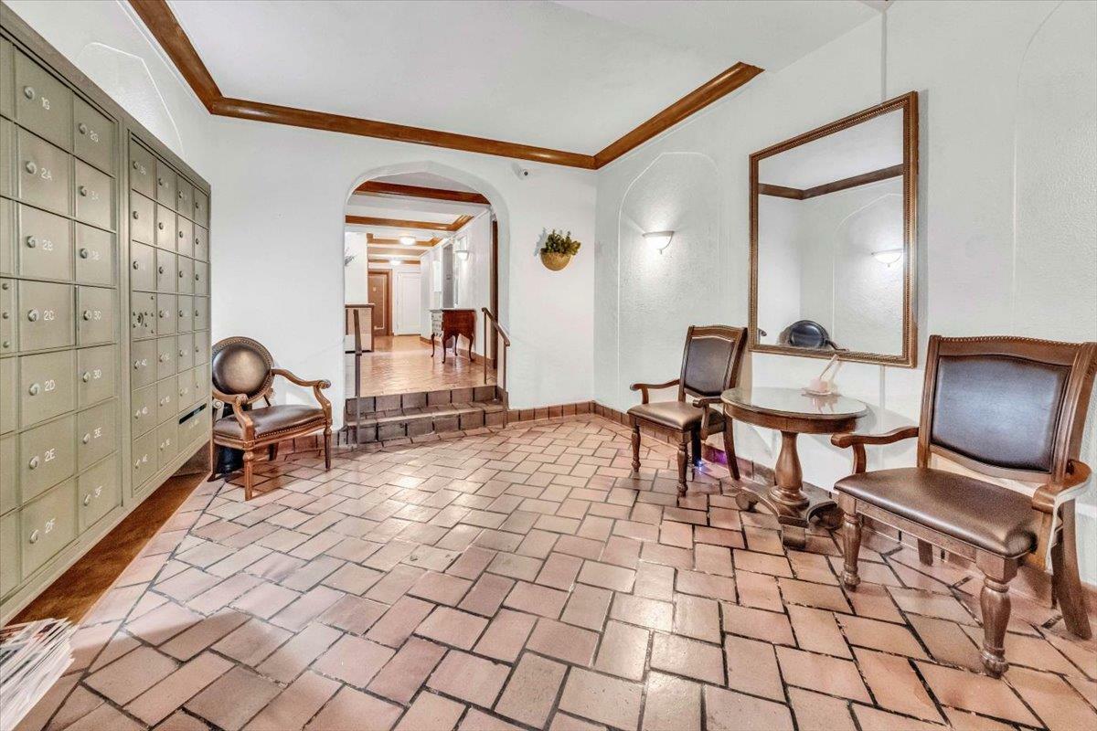 Property Photo:  100 Parkway Road 4C  NY 10708 