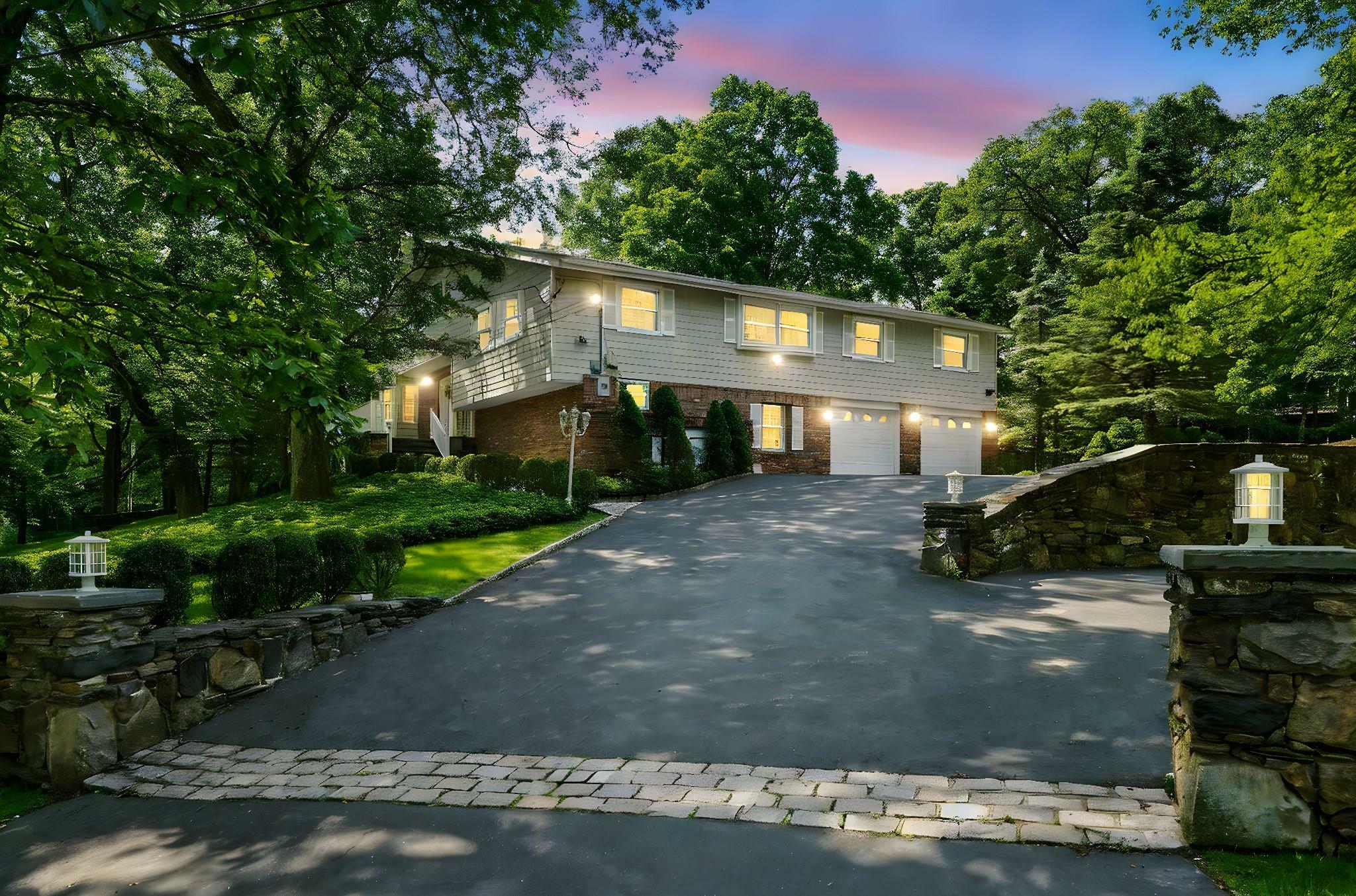 Property Photo: 125 Park Lane NY 10604