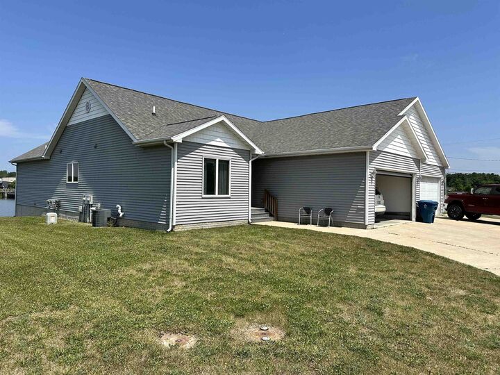 Property Photo:  123/125 Pearson  MI 48612 