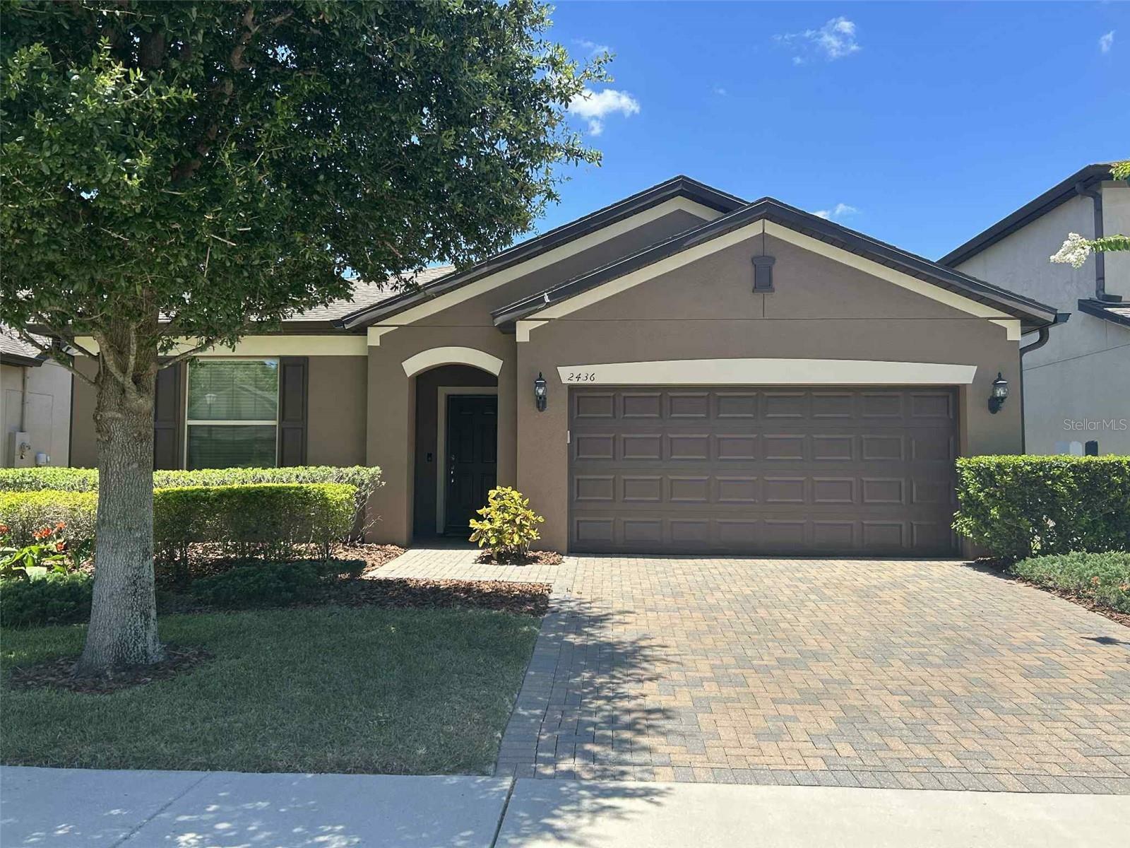 Property Photo: 2436 Gratia Place FL 32707