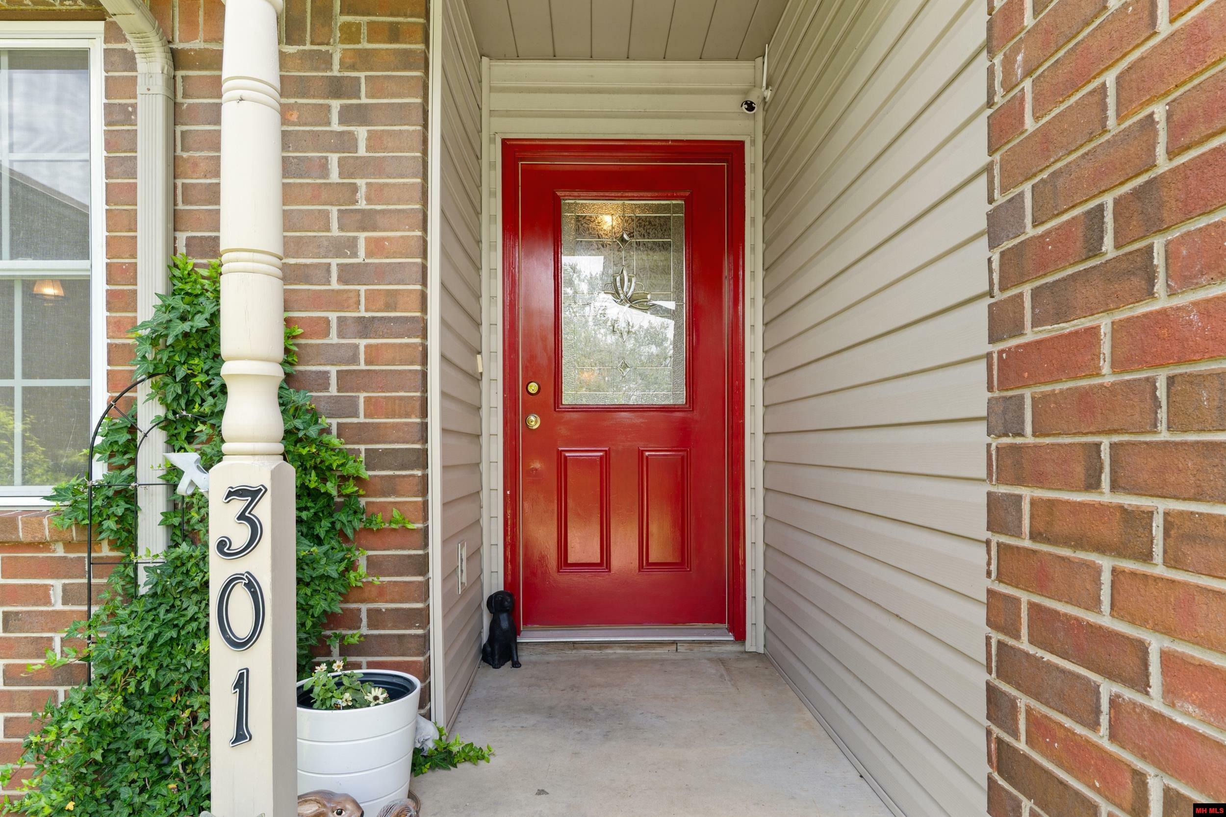 Property Photo: 301 Forest Drive AR 72653