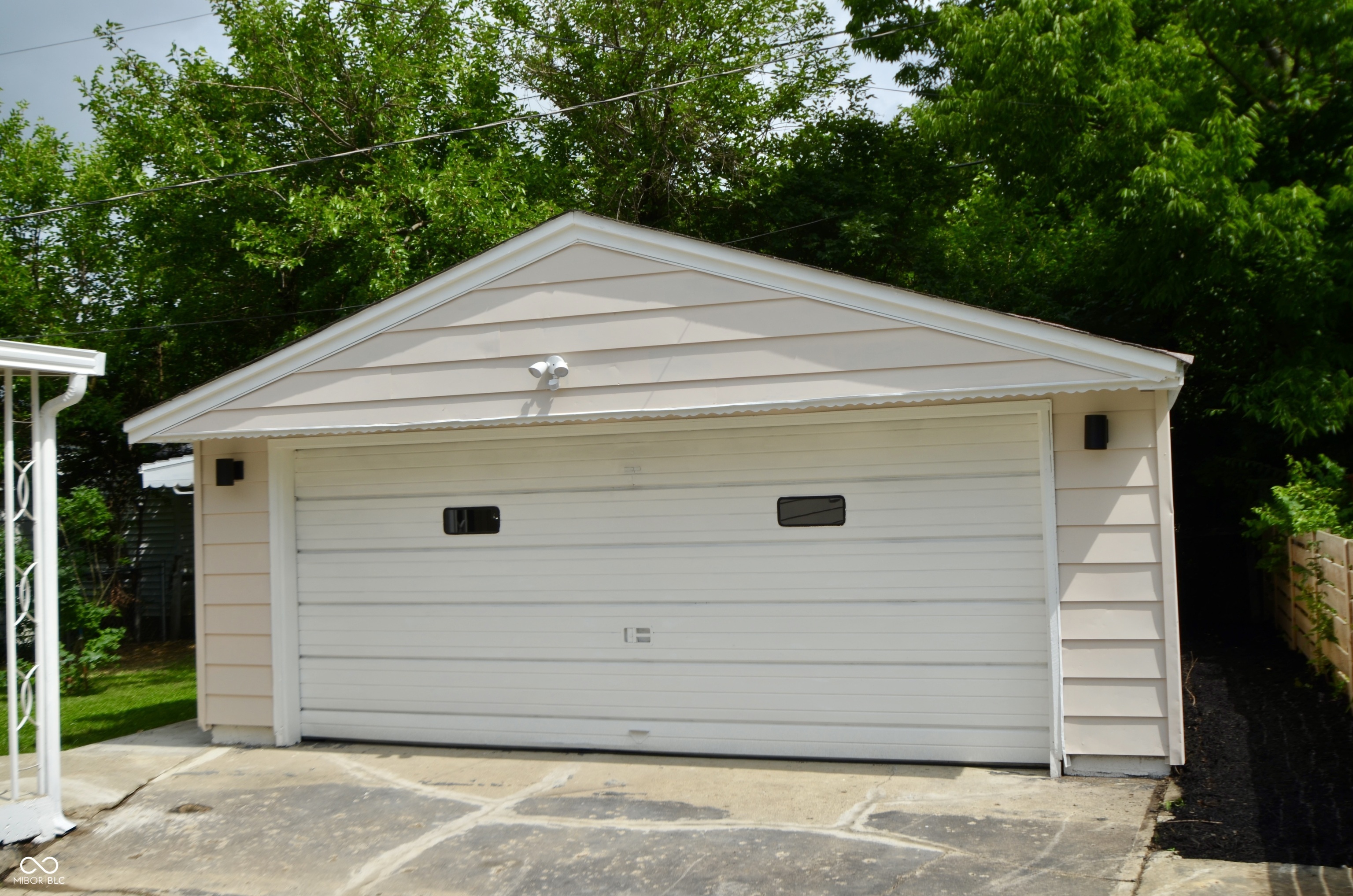 Property Photo:  5430 E 17th Street  IN 46218 