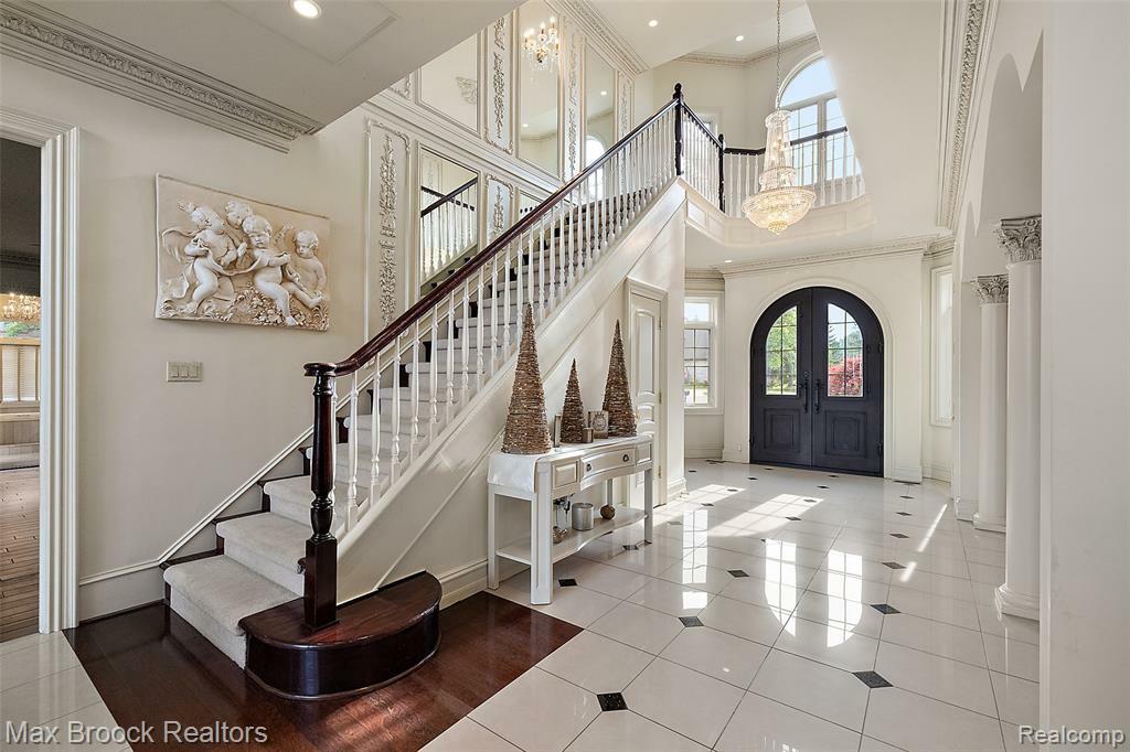 Property Photo: 7428 Foxburg Court MI 48348 5060