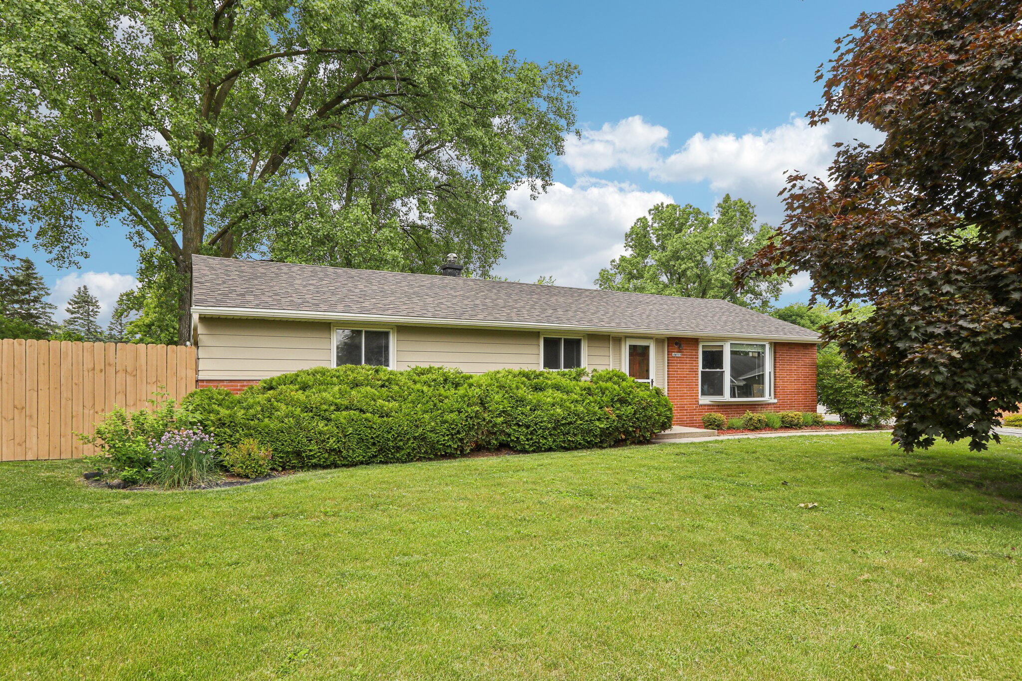 14516 W Janice Pl  New Berlin WI 53151 photo