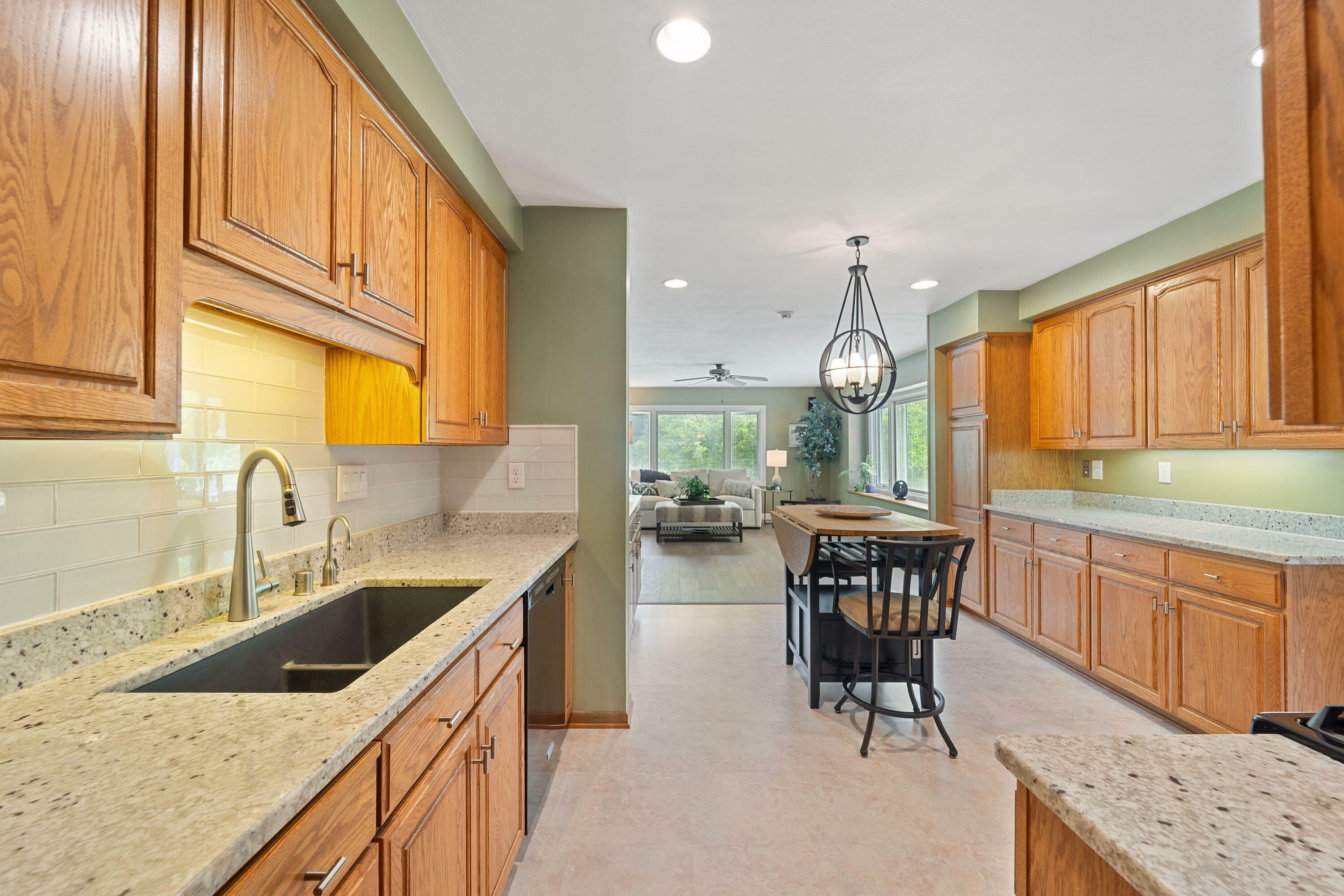 Property Photo: 1060 Hawthorne Ln WI 53005