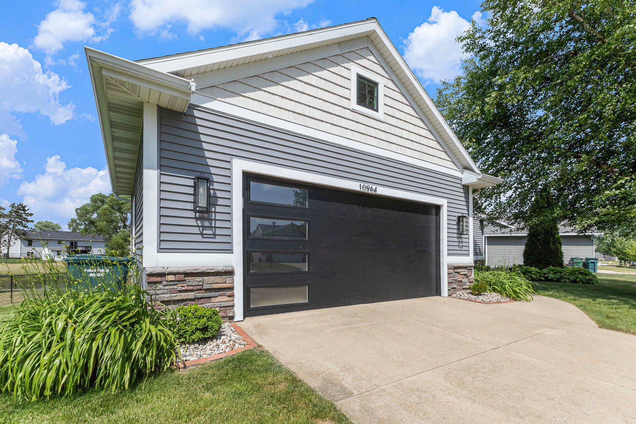 Property Photo:  10964 Lance Avenue  MI 49401 