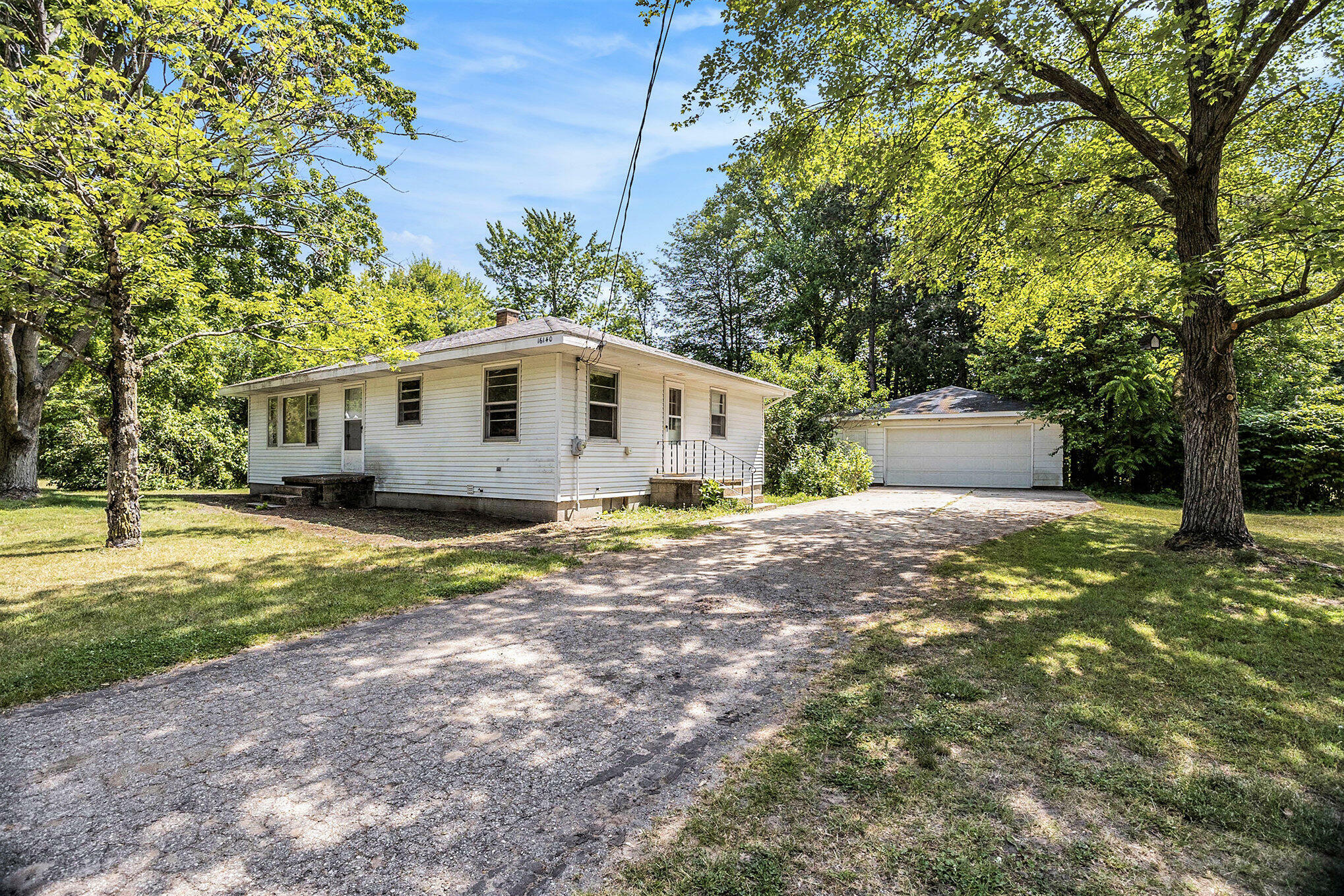 Property Photo: 16140 144th Avenue MI 49456