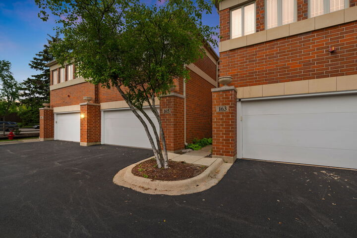 165 Finstad Drive  Libertyville IL 60048 photo